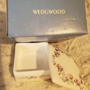 Vintage Wedgwood Porcelain Trinket Box